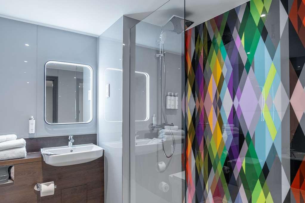 Village Hotel Cardiff Kamer foto